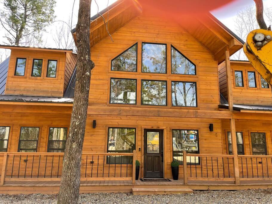 The Big Tex Luxury Cabin Is Epic Броукън Боу Екстериор снимка